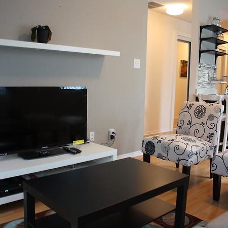 Accurate Plus Furnished Apartment- Brickstone Mews Mississauga Rom bilde