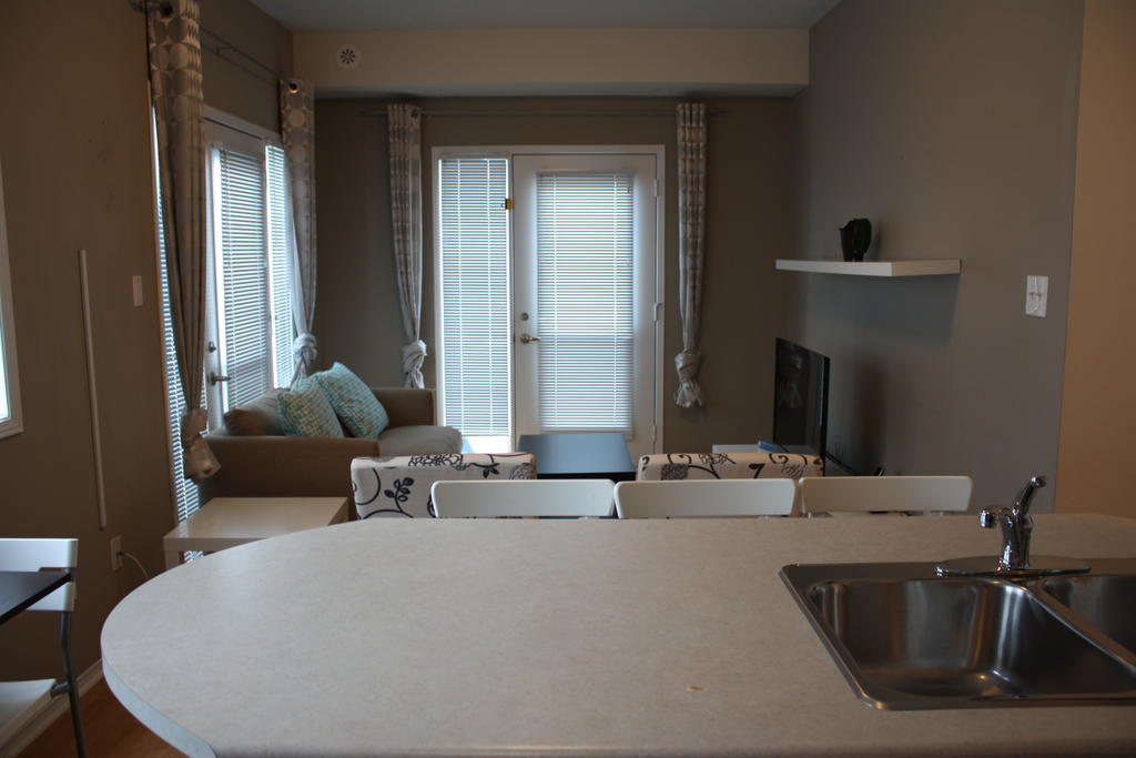 Accurate Plus Furnished Apartment- Brickstone Mews Mississauga Rom bilde